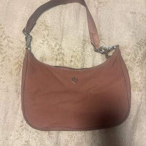 Lululemon City Essentials